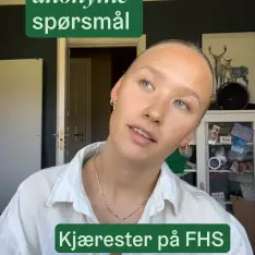 Må man flytte om romkameraten får kjæreste? Mina fra @karmoyfhs svarer på anonyme spørsmål. #folkehøgskole #folkehøyskol...